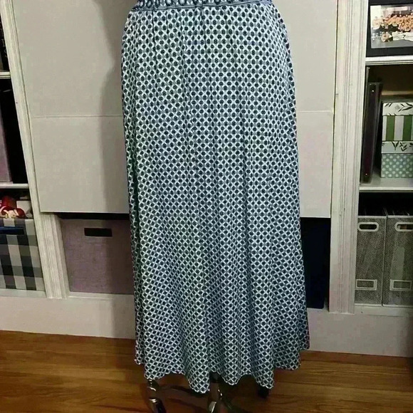 NWT Max Studio Mock Neck Midi Dress size Medium - Picture 4 of 9